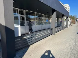 Realizace - Žaluzie Malina - Stínění, vrata, dveře.