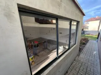 Realizace - Žaluzie Malina - Stínění, vrata, dveře.
