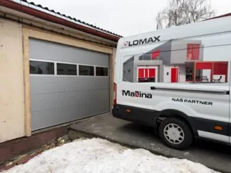 Realizace - Žaluzie Malina - Stínění, vrata, dveře.
